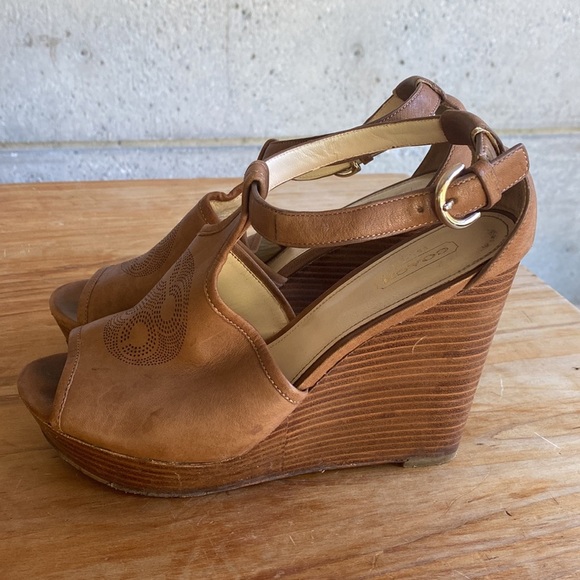 Coach leather and wood wedges - Picture 3 of 9